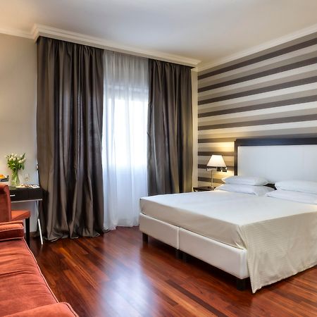 Sina Maria Luigia Hotel Parma Bagian luar foto