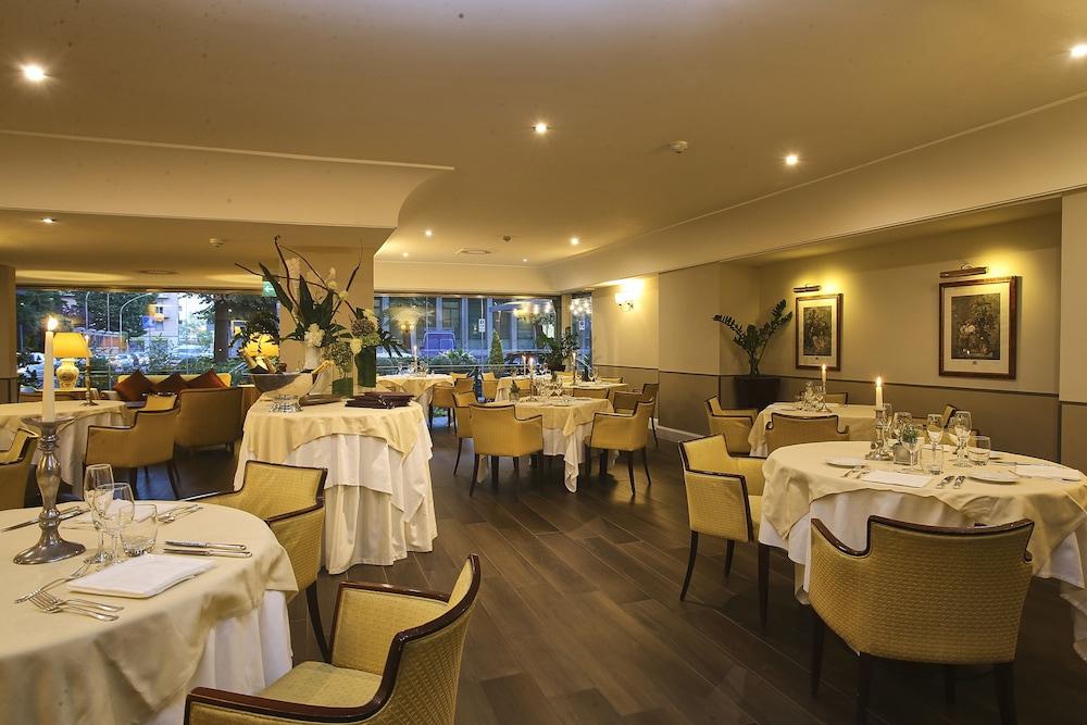 Sina Maria Luigia Hotel Parma Bagian luar foto