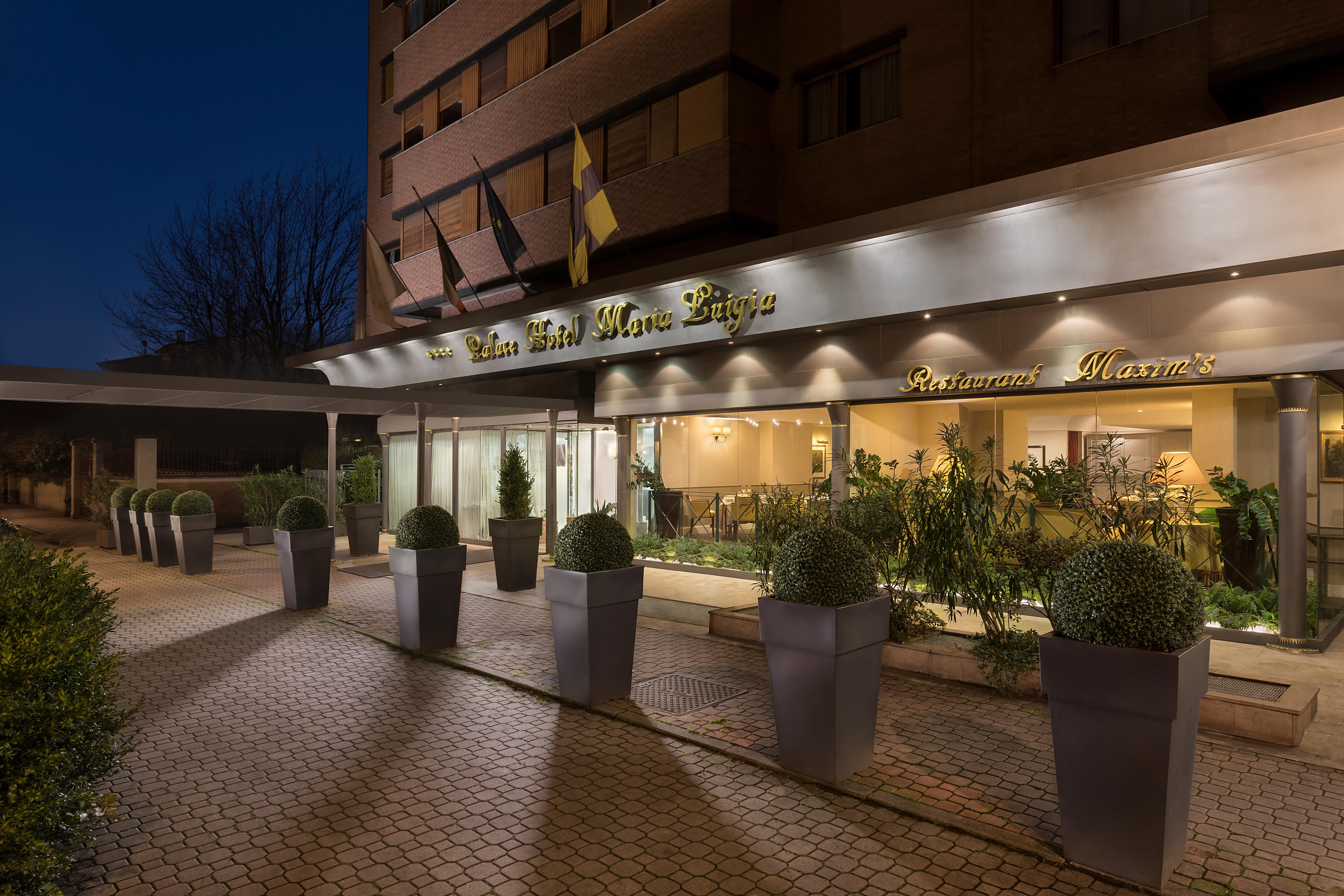 Sina Maria Luigia Hotel Parma Bagian luar foto