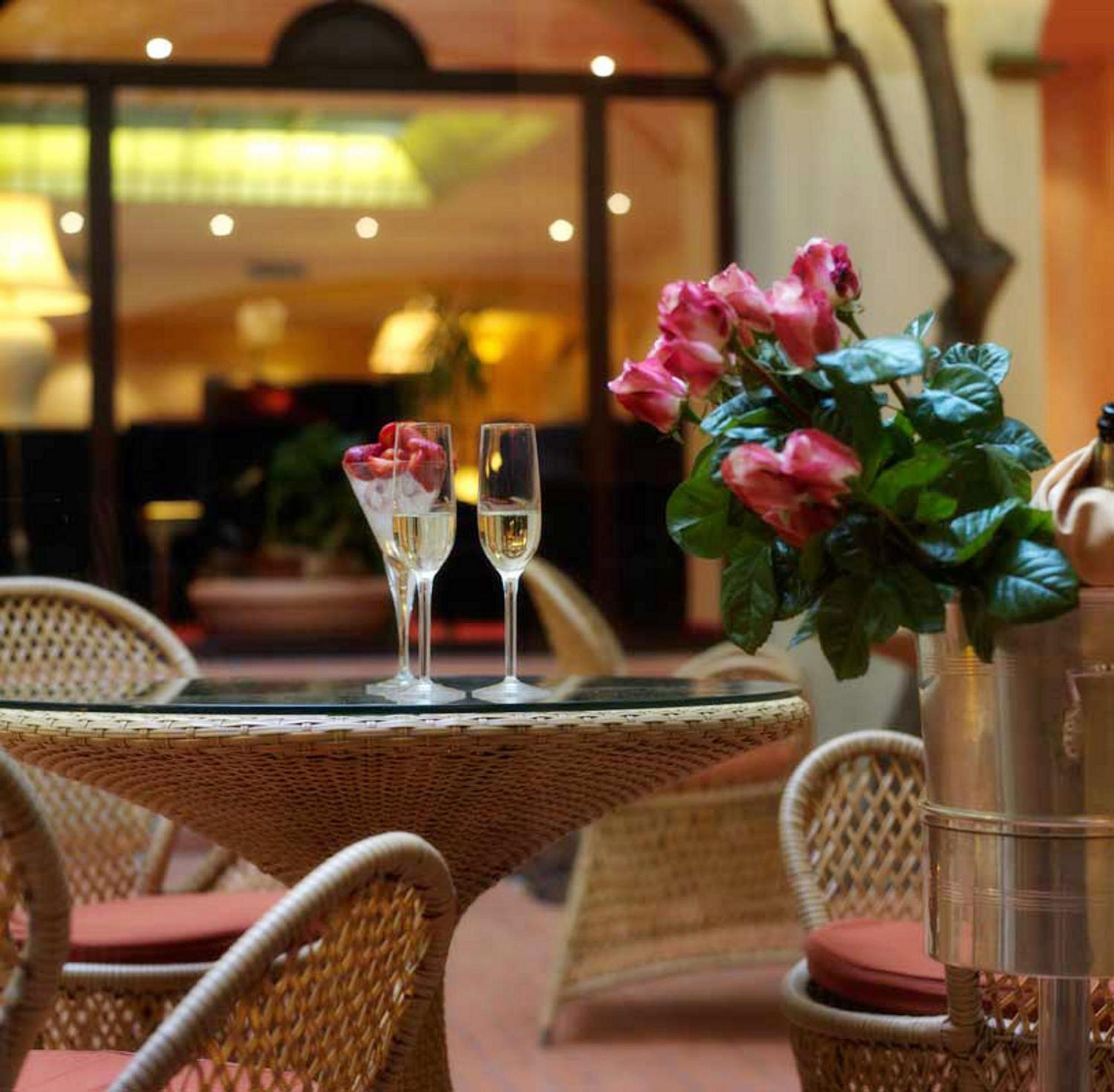 Sina Maria Luigia Hotel Parma Bagian luar foto